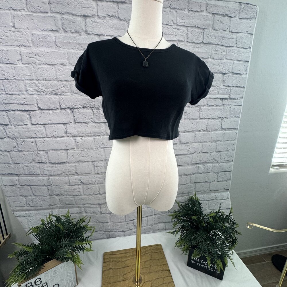 Nasty Gal Collection Black Cap Sleeve Boxy Crop Tee S 100% Cotton Made in UK